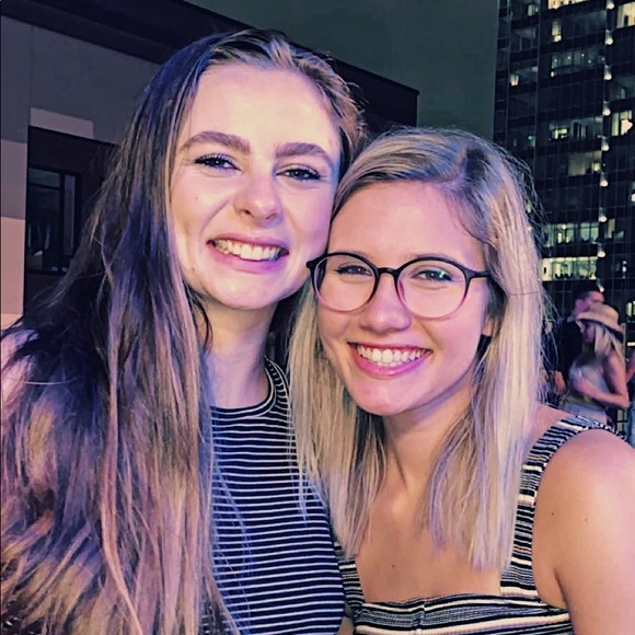 Meet your Posher, Rebekah - Picture 1 of 1